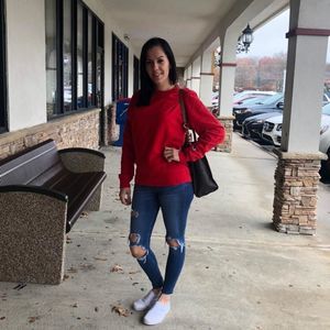 Meet your Posher, Aline